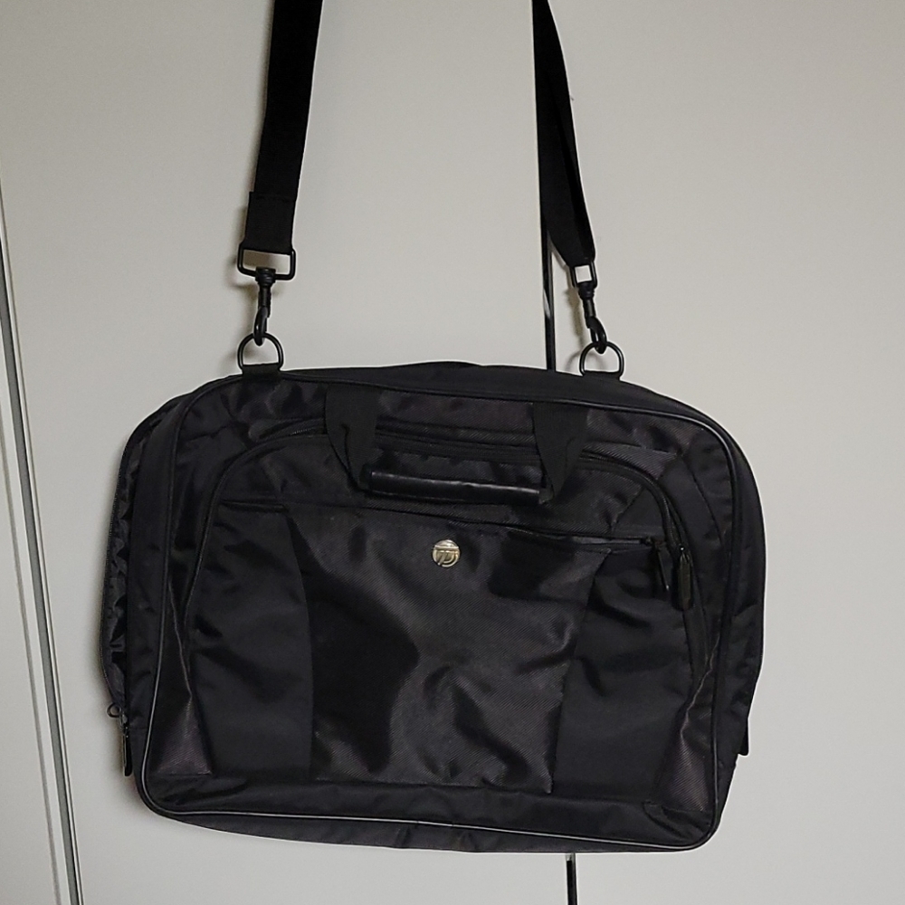 Targus laptop bag NWOT